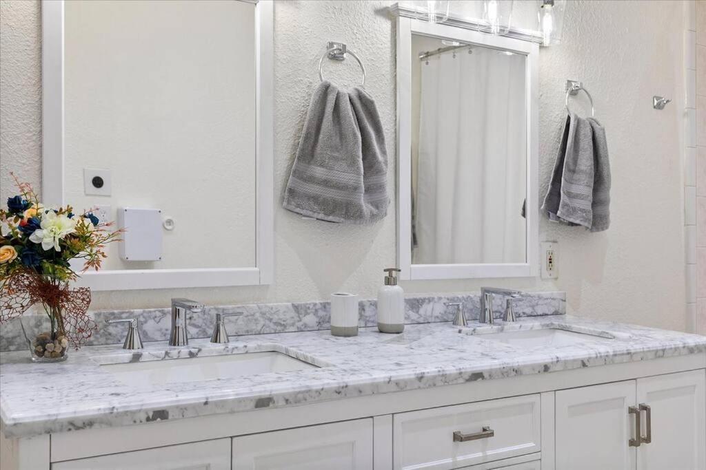 Lucky House - Tranquility In The Middle Of Houston - Tv In Every Room - 300 M2 Ngoại thất bức ảnh