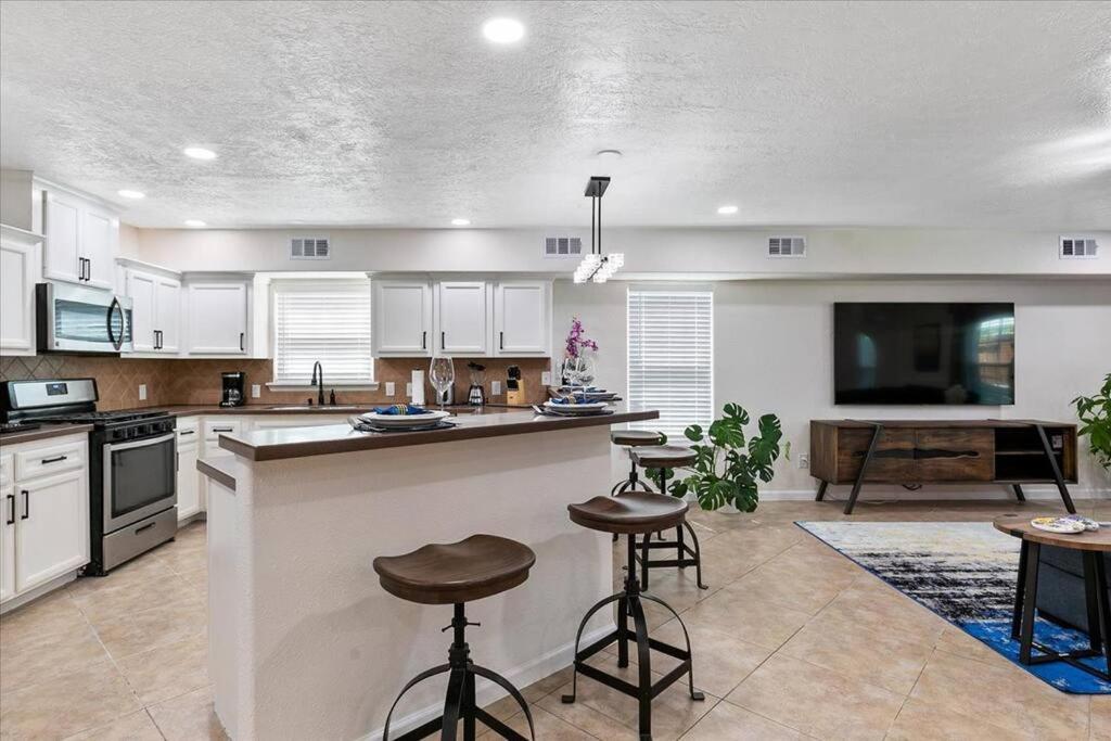 Lucky House - Tranquility In The Middle Of Houston - Tv In Every Room - 300 M2 Ngoại thất bức ảnh